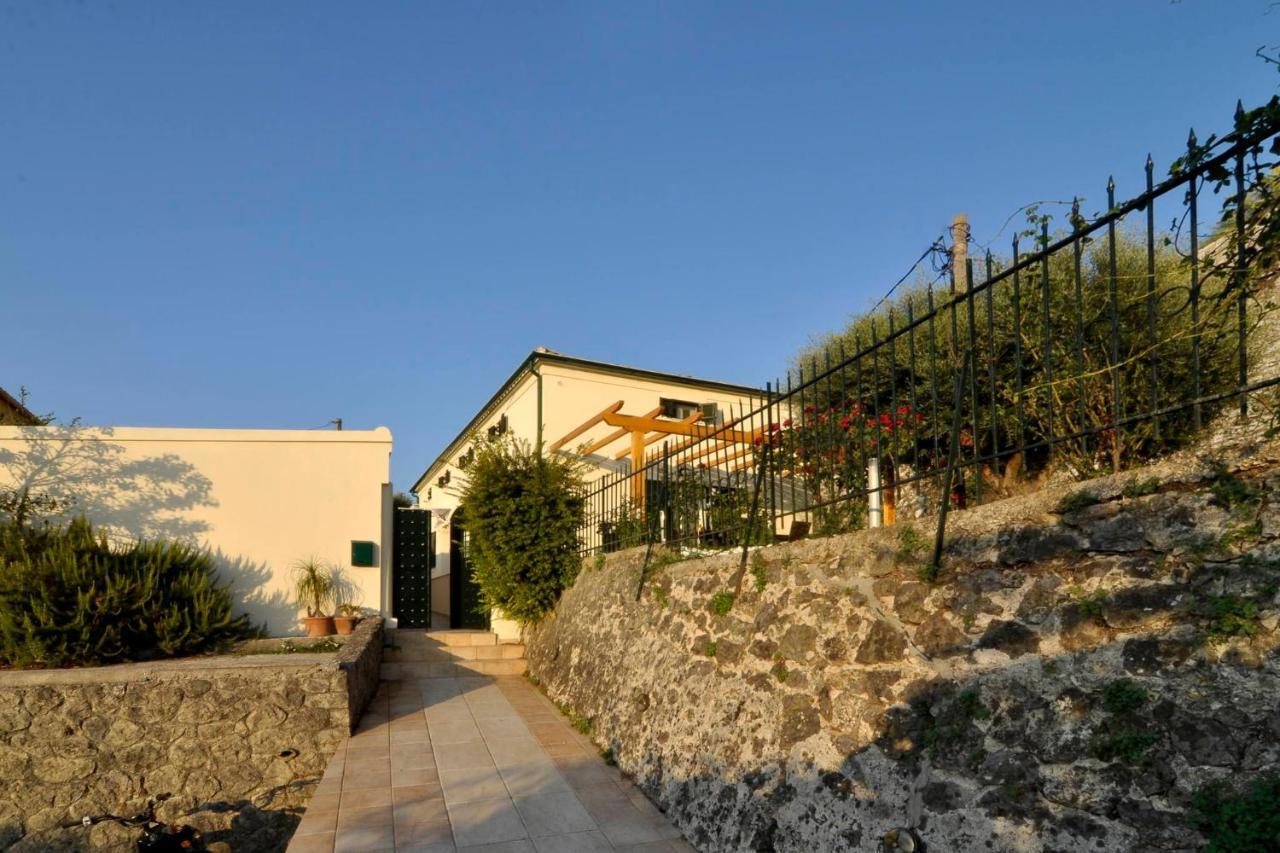 Myronis Villa Corfu Town Exteriör bild