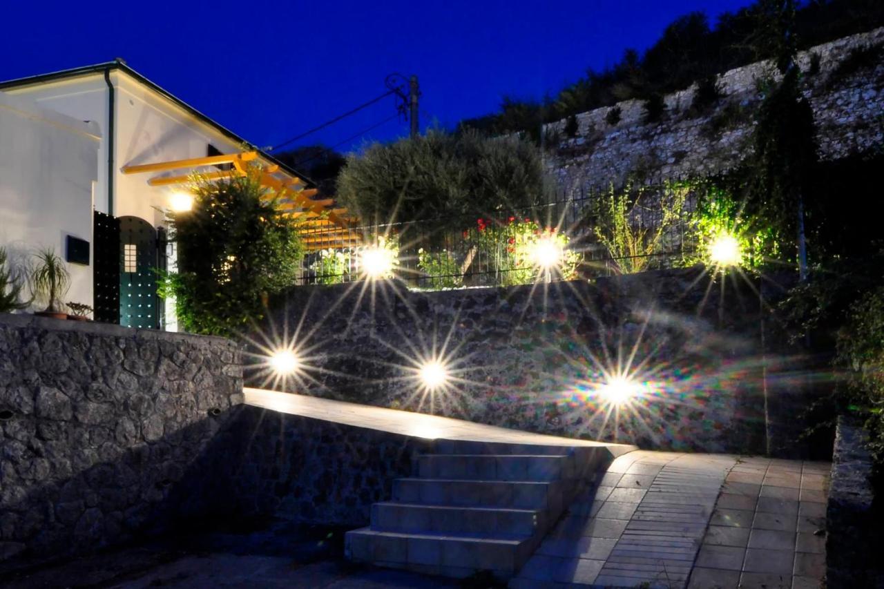 Myronis Villa Corfu Town Exteriör bild